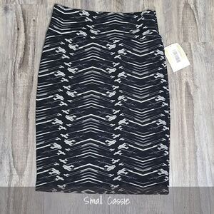 LuLaRoe Cassie Skirt Small Airplanes Black Grey NEW